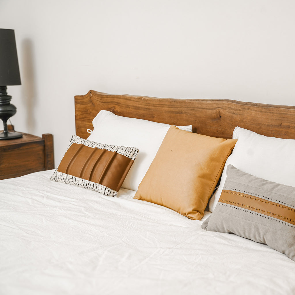 Rootline - Bett aus massivem Catalpa Holz